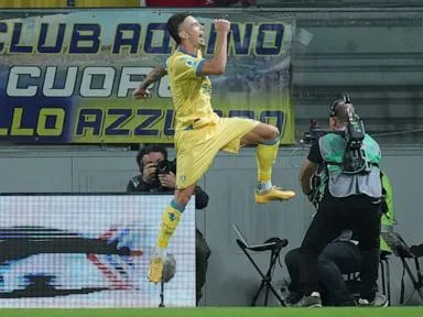 Raimondo scores hat trick for Frosinone in Italy. Frankfurt ends winless drought at home