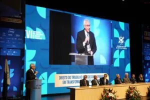 ABDT reúne especialistas para discutir novos desafios do Direito do Trabalho