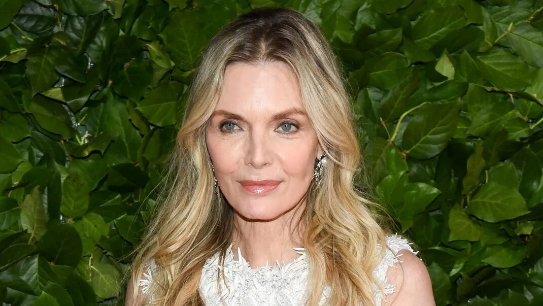 Michelle Pfeiffer Clarifies She “Never Said” She’s Retiring: “The Most Ridiculous Thing”
