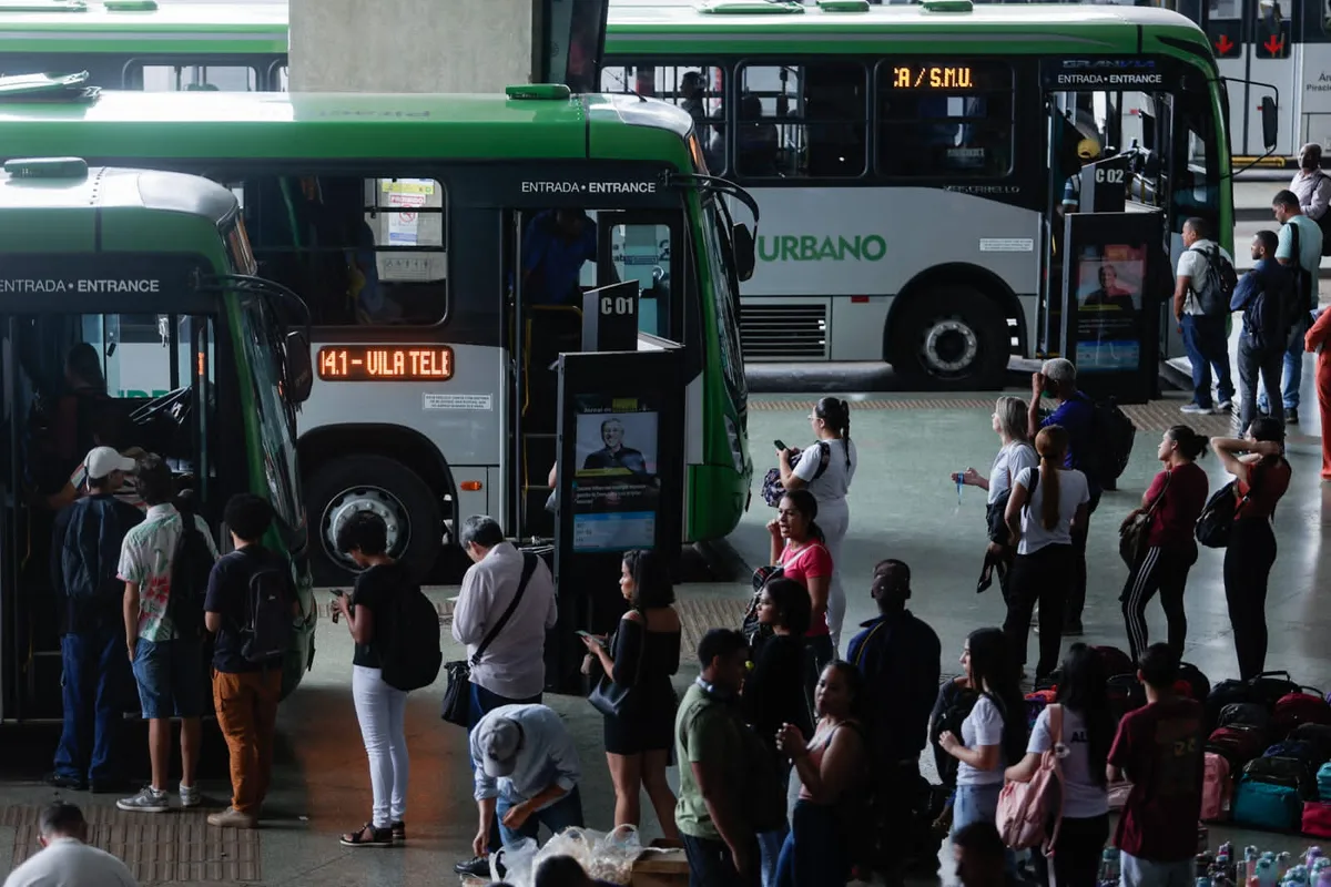 Após pedir liberação de R$ 508 milhões, GDF diz que transporte custará R$ 2,2 bilhões