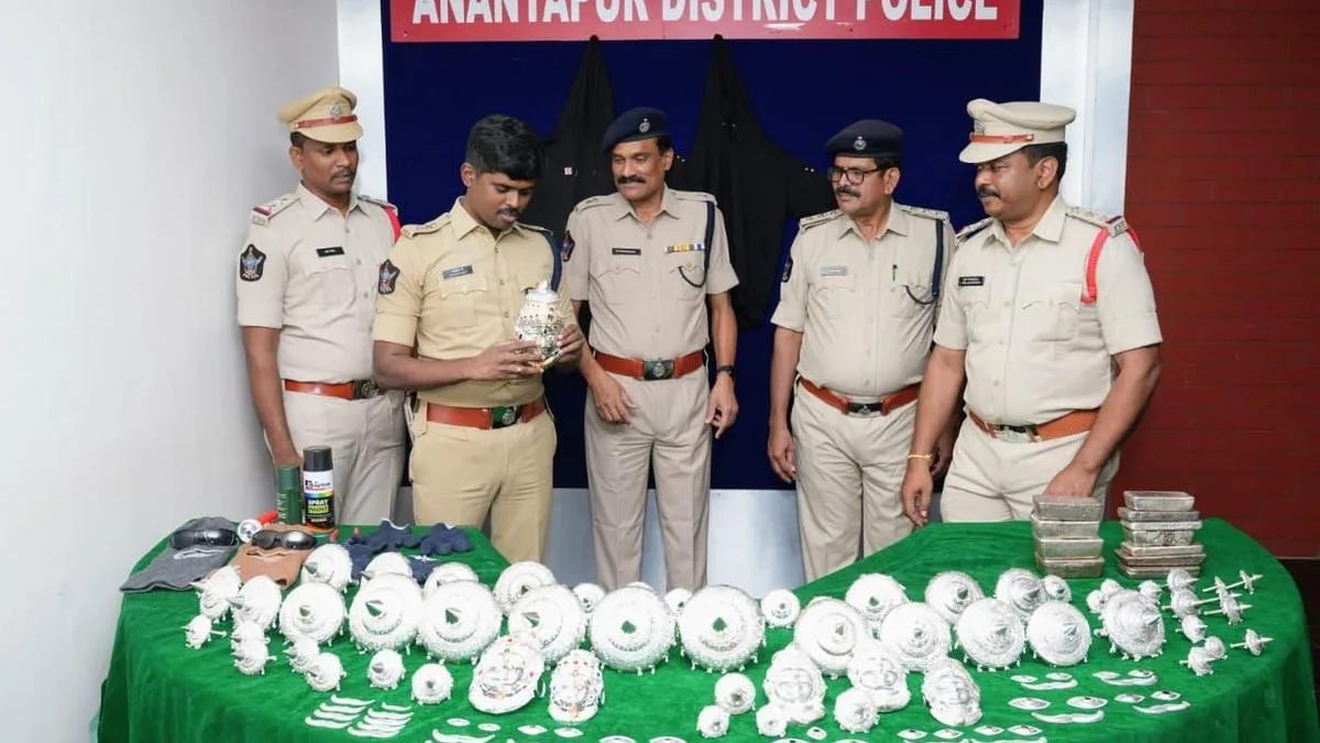 Three-member gang arrested for temple thefts across A.P., Karnataka