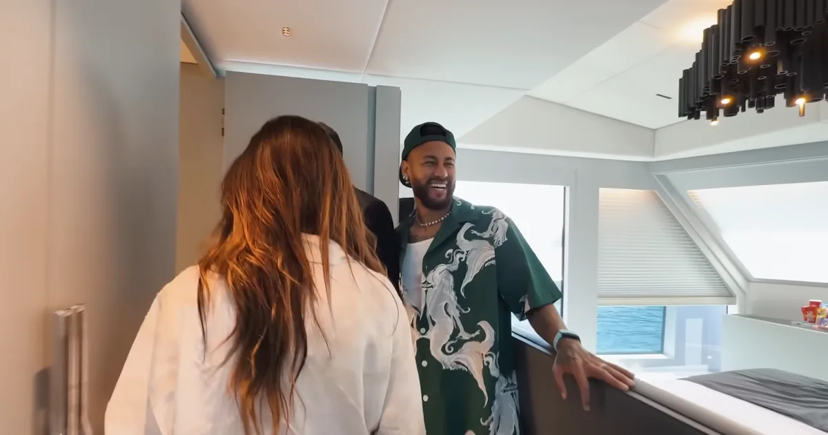 Bruna Biancardi revela luxo de iate de R$ 120 milhões de Neymar em passeio com a família