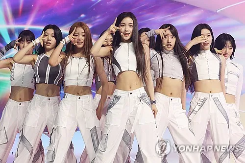 이수만이 다시 꺼낸 K팝 DNA…A20라이트, 데뷔 직후 '멜론 1위'