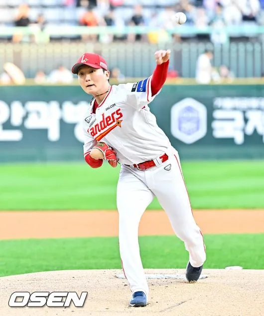 [사진]SSG 선발 김건우, 한화 타선 잡아보자