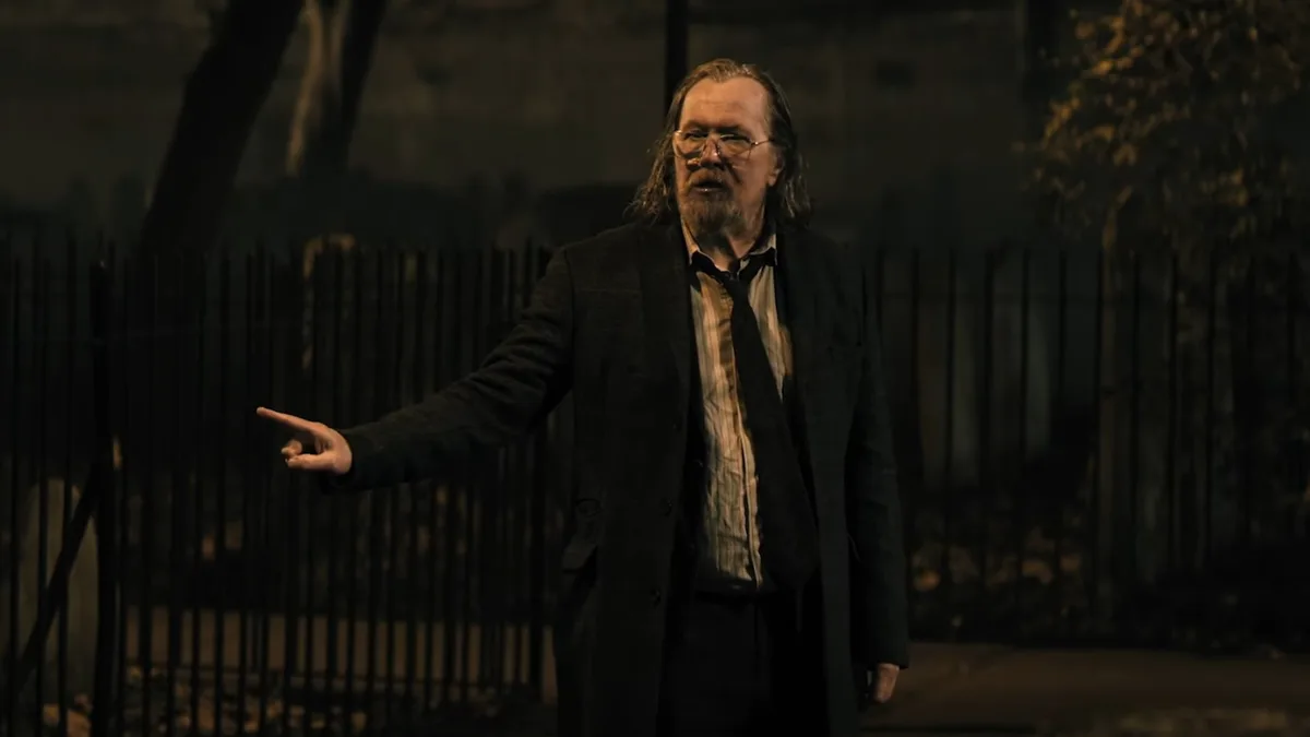 ‘Caballos Lentos’ lanza el tráiler de su temporada final con Gary Oldman en fuga