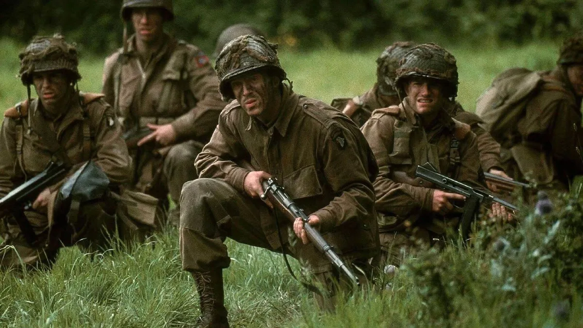 La idea de Tom Hanks que cambió “Hermanos de sangre”: el secreto que la serie guardó hasta el último episodio