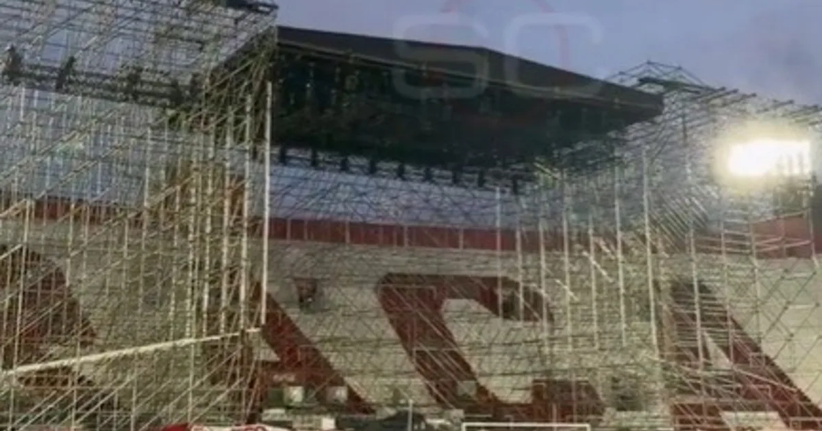 Huracán enfrenta a Gimnasia ¡con un escenario atrás de uno de los arcos!
