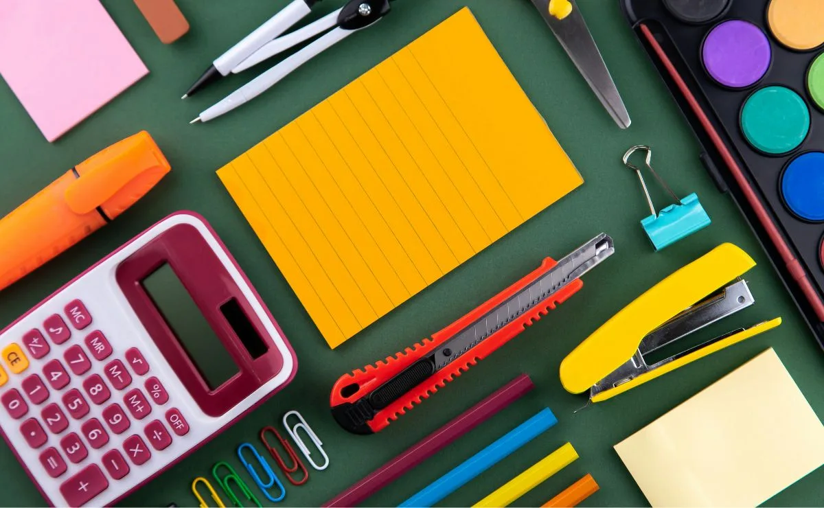 Escolas terão que divulgar a lista de material com antecedência e não poderão mudar depois, prevê Projeto de Lei na Câmara
