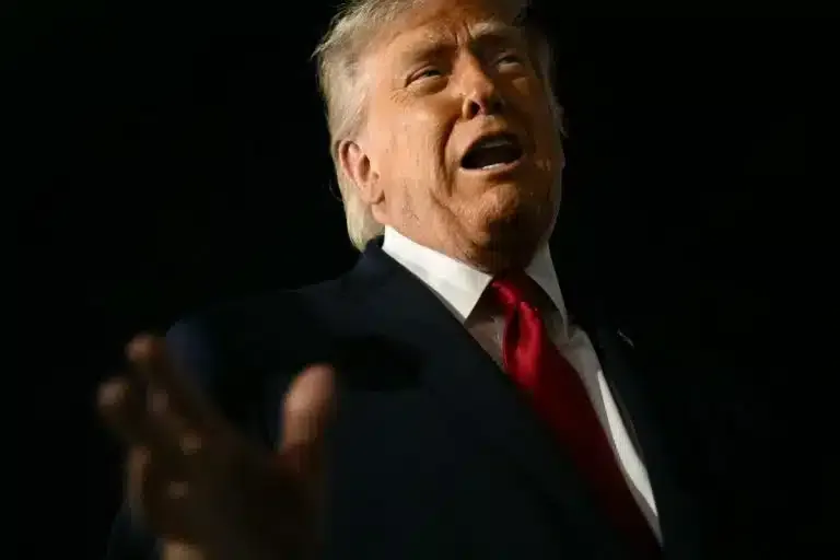 Pesquisa: Guerra no Irã faz aprovação de Trump despencar e igualar recorde negativo