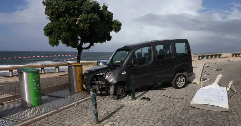 Despiste na Marginal de Cascais provoca um morto