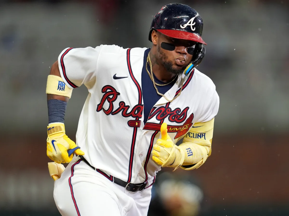 Ronald Acuña Jr. llegó a 200 jonrones