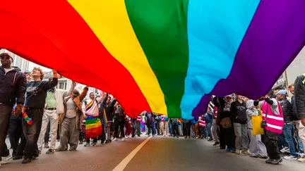 Agression à Paris du président d'une association LGBT+ : le suspect mis en examen pour "violences aggravées"