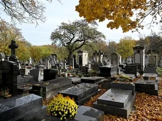 En dix ans, l’âge moyen au moment de la mort a augmenté d’un an et demi