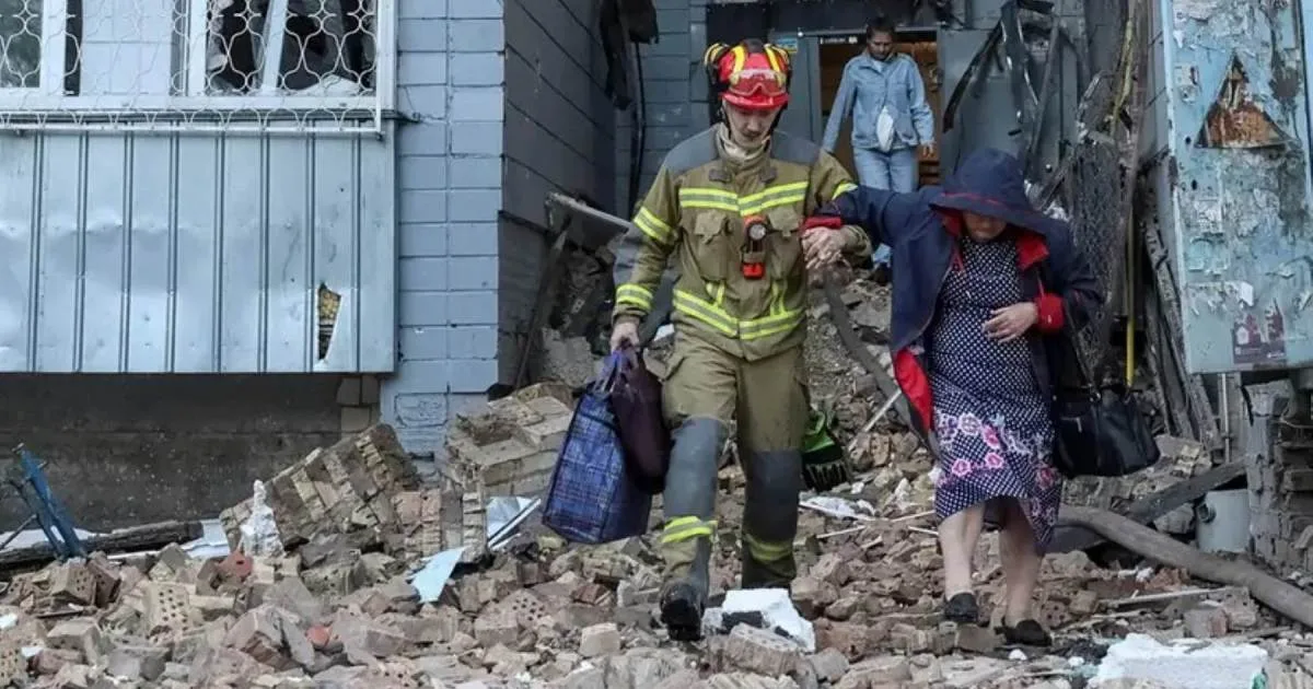 Bombardeo masivo de Rusia contra Ucrania dejó 16 muertos y elevó la alerta de países de la OTAN