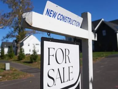 Mortgage rates dip slightly for first time in 6 weeks, still steeper than last year