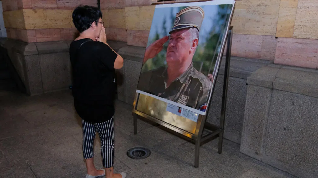 À la Une: mort du criminel de guerre Ratko Mladić