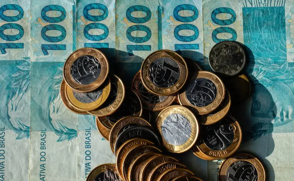 Emprestou dinheiro sem combinar data para receber de volta? O STJ definiu até quando dá para cobrar; confira