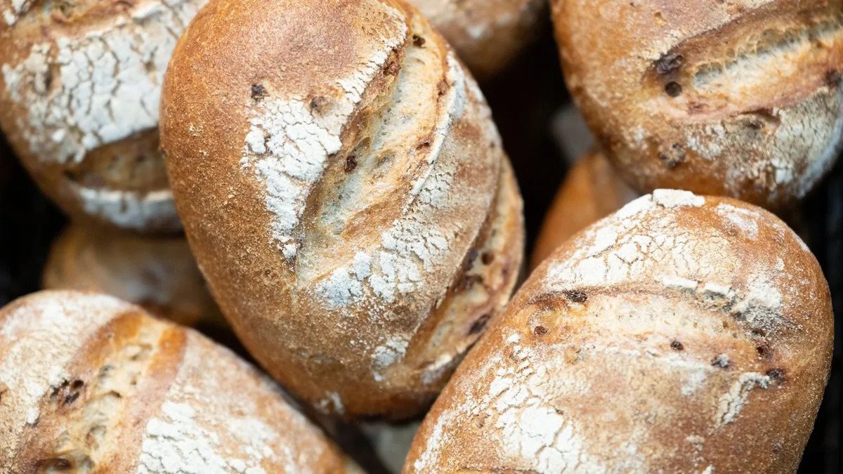 Brotstreit: Zehn Gramm zu wenig - Bäcker muss 15.000 Euro investieren