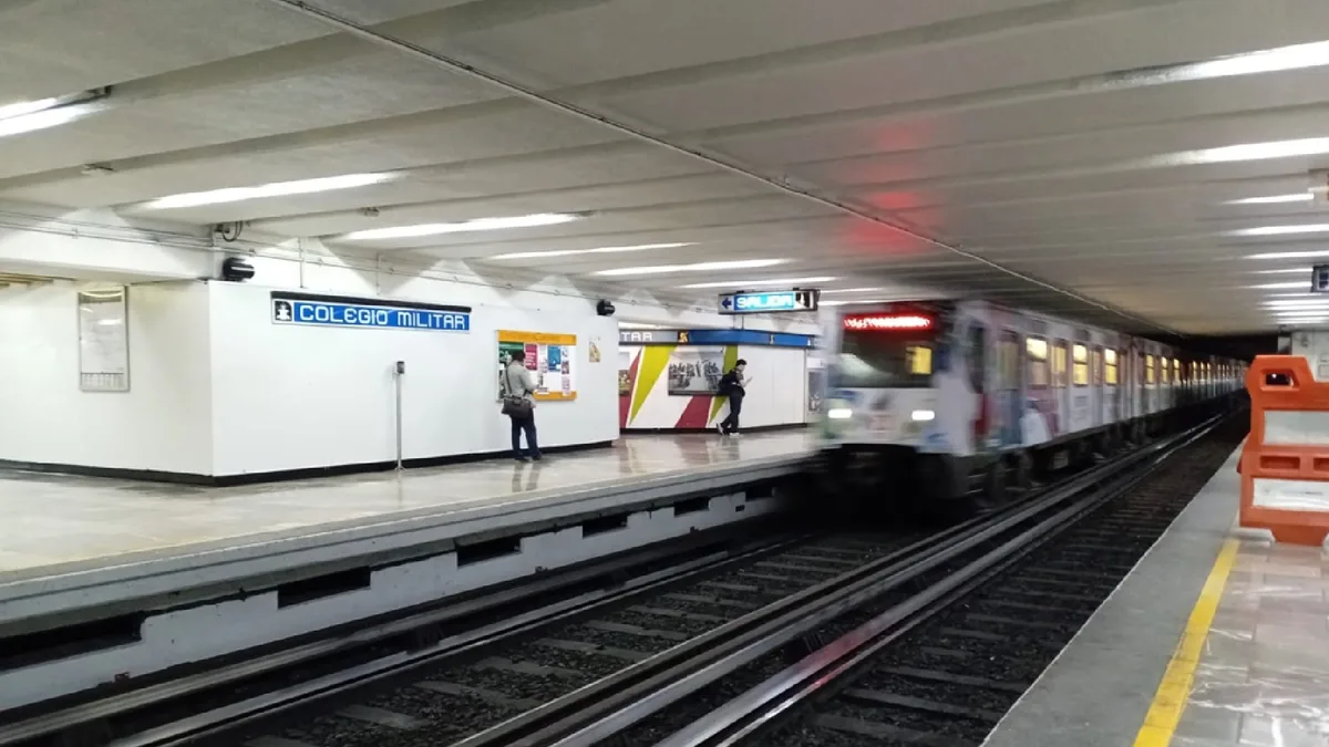 ¿Qué está pasando en el Metro y Metrobús hoy 17 de agosto?