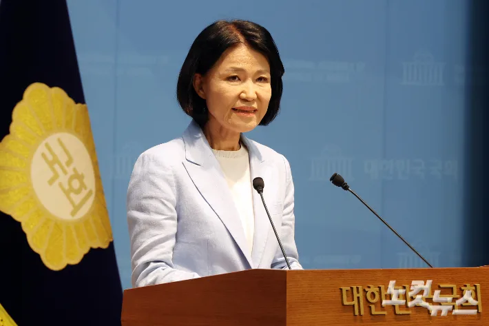 "국힘, '5·18 폄훼' 토론회 주최한 이진숙 의원 징계해야"