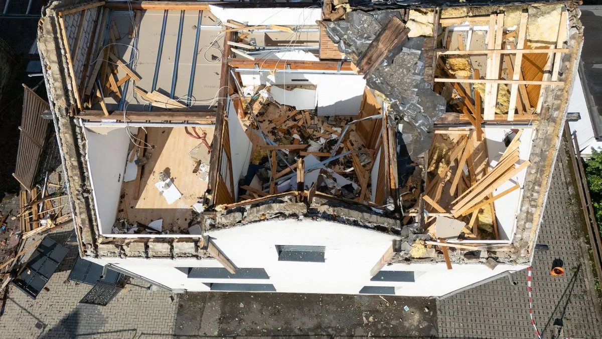 Unwetterschäden: Tornado in Mittelhessen: Viele Häuser unbewohnbar