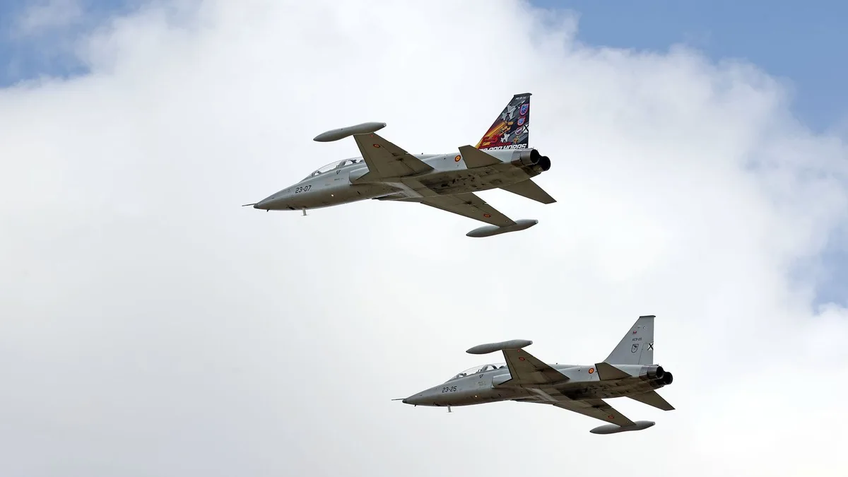 Un avión de combate español de la OTAN derriba un dron que violaba el espacio aéreo de Rumanía