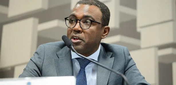 Diretor do BC relata à PF 'vazamentos sistemáticos' sobre o Banco Master