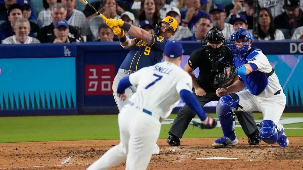 Watch Bauers’ 11-pitch at-bat before pivotal home run for Brewers