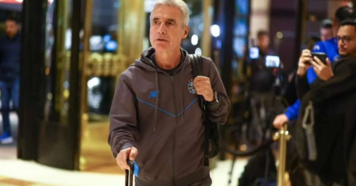 Luís Castro se despede do Grêmio: 'Foi uma honra"