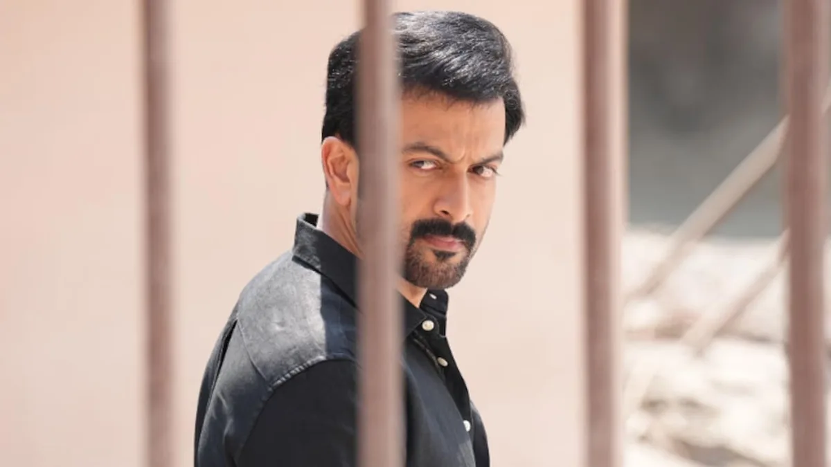 Khalifa Review: Prithviraj Sukumaran's Gangster Drama Falls Flat Despite His Swagger