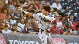 MLB: ¡Tropi! Javier Sanoja cierra la semana con poder y llega a la decena de bambinazos