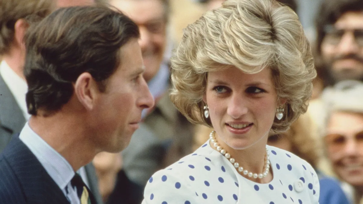 "Sé muchas cosas sobre Carlos III que no están en el libro": la última entrevista del hermano de Lady Di apunta a Buckingham