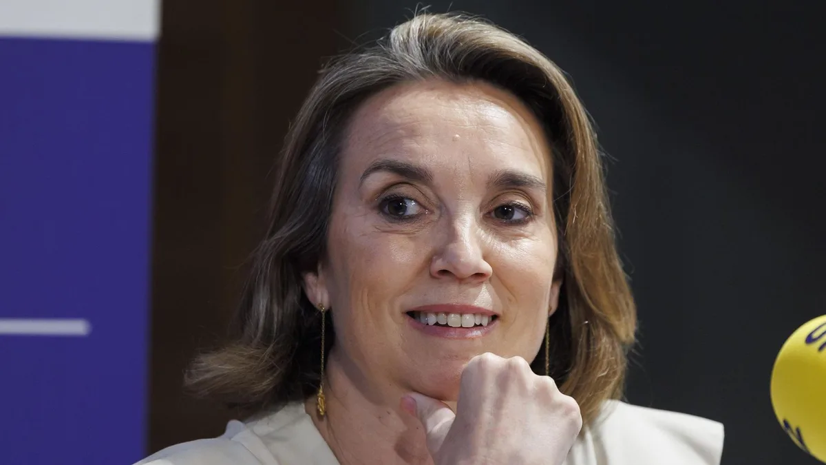 Cuca Gamarra, 51 años, sobre su infancia: "Fui una niña feliz, la mayor de tres hermanos con una enseñanza analógica"