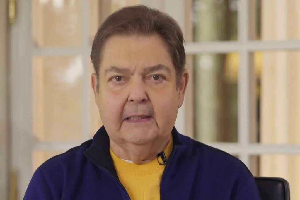 Faustão faz rara aparição em programa de Eliana para homenagear Sabrina Sato