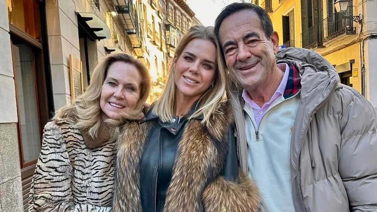 Amelia Bono desvela cómo vivió las ausencias de su padre, José Bono: "No estaba casi nunca. Mi madre ha hecho una labor maravillosa"
