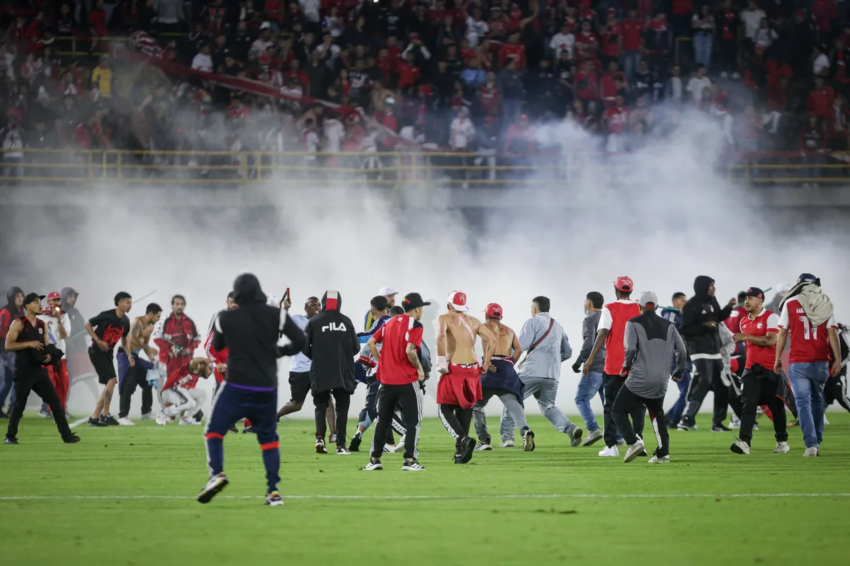 Tulio Gómez, máximo accionista de América de Cali, propone un registro nacional de sancionados por mal comportamiento en los estadios de fútbol