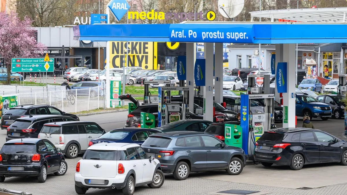 Urlaubssaison: Polens neues Spritpreispaket tritt in Kraft