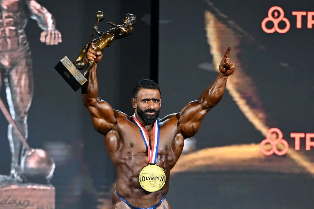 Campeão do Mr. Olympia 2022 não vai participar do evento por problemas com visto