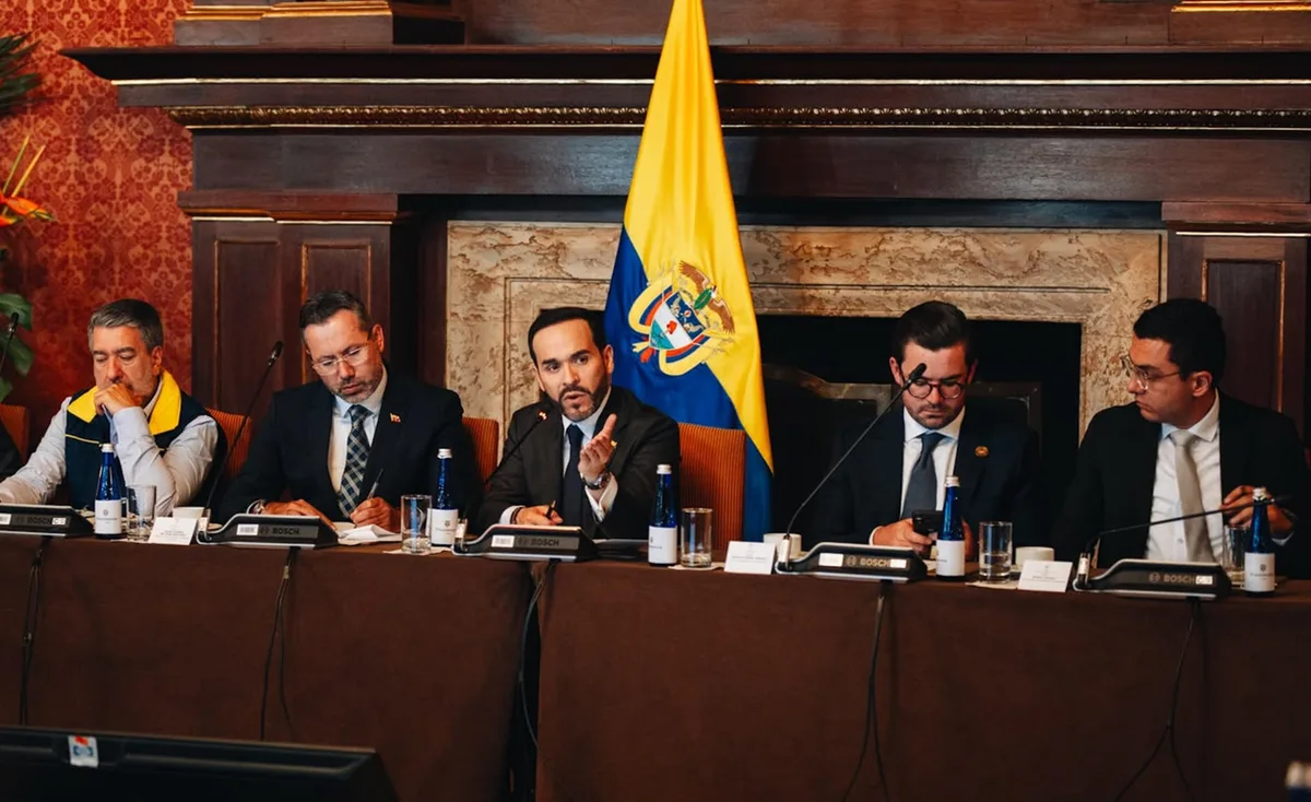 Nueva cúpula militar en Colombia: De la Espriella promete una ofensiva sin tregua contra el crimen