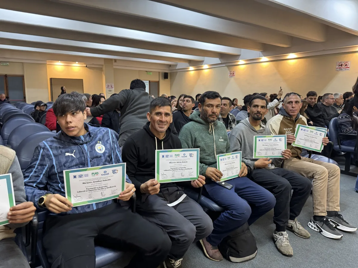 Los primeros egresados: el cambio de vida de 12 “naranjitas” que consiguieron trabajo formal tras una capacitación