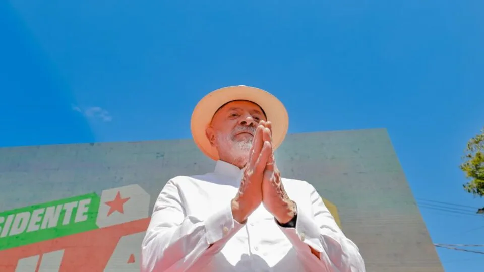 “Ligações perigosas” de Lula agora incluem ex-advogado de Vorcaro