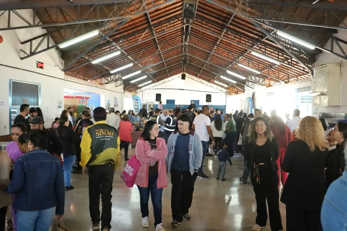 Todos em Ação leva vacinação e oficinas empreendedoras ao bairro Oliveira