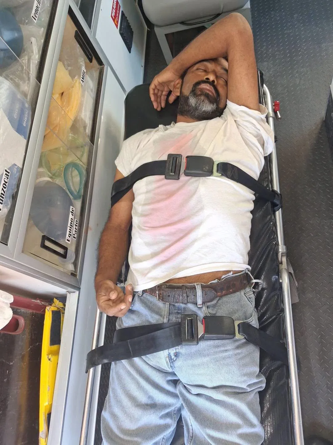 Muere hombre en Múzquiz tras desvanecerse afuera de un negocio; padecía hipertensión