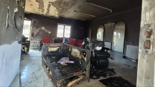WATCH: Salon owner suspects rival behind alleged Phoenix petrol-bomb attack