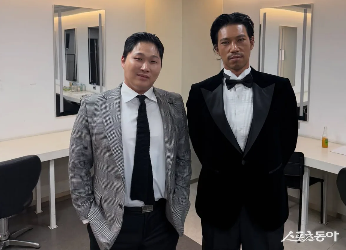 김민, ‘나혼산’ 자연인 맞아?…턱시도 차려입자 스윙스도 감탄 [SD셀픽]