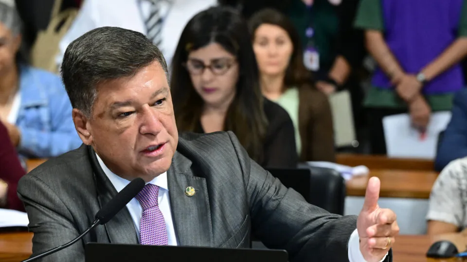 Viana cobra apoio à “CPMI do Lulinha” e revela partidos de parlamentares que já assinaram