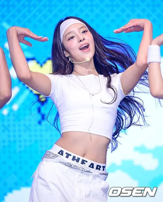 [사진]앳하트 나현, 'Y2K 감성도 찰떡'