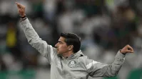 Mesmo sem atuar, lateral do Palmeiras é flagrado em exame antidoping