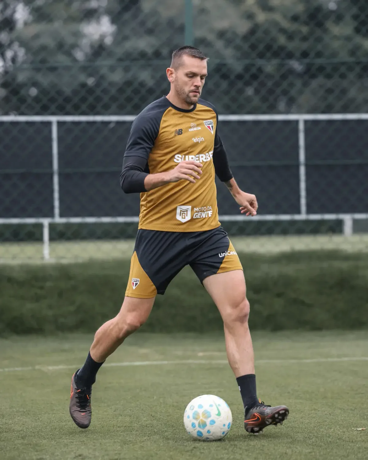 Veja fotos da reapresentação do São Paulo nesta segunda-feira