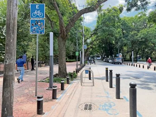 Amanecen sin monopatines La Cibeles y el Parque México